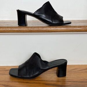 Liz Claiborne Shoes Black Leather Mules 8.5 Chunky High Heel